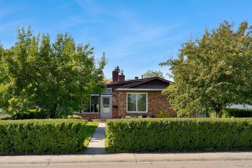 707 Fortalice Crescent SE