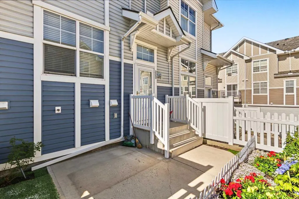 3240 New Brighton Gardens SE