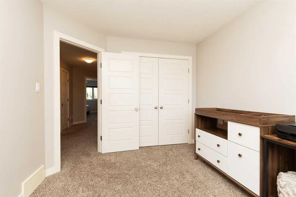 117 Northlander Bend W