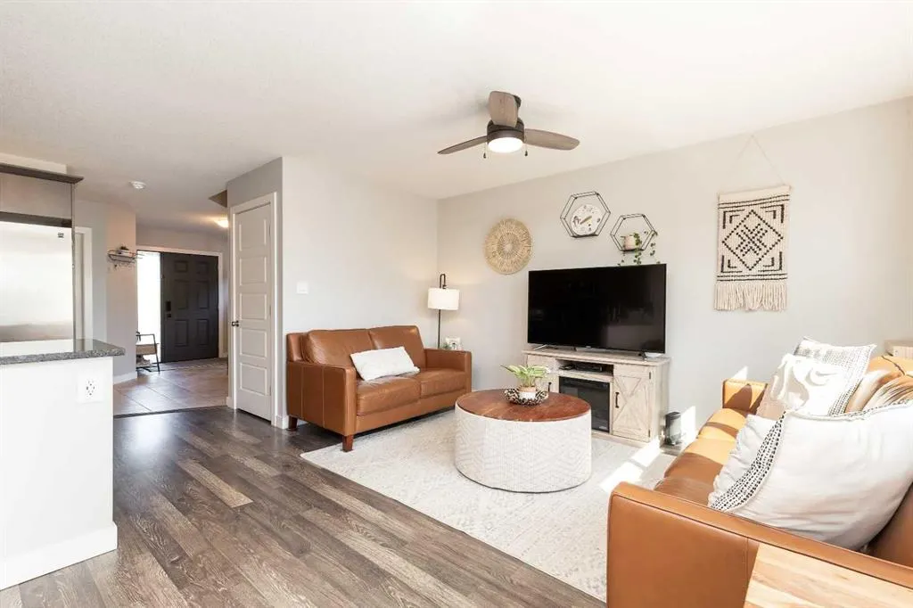 117 Northlander Bend W