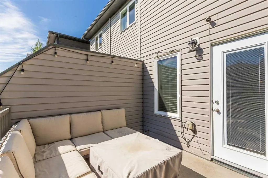117 Northlander Bend W