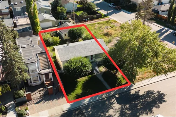 435 51 Avenue