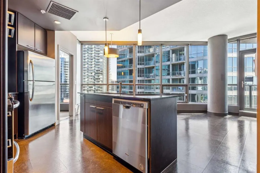 220 12 Avenue SE #1004