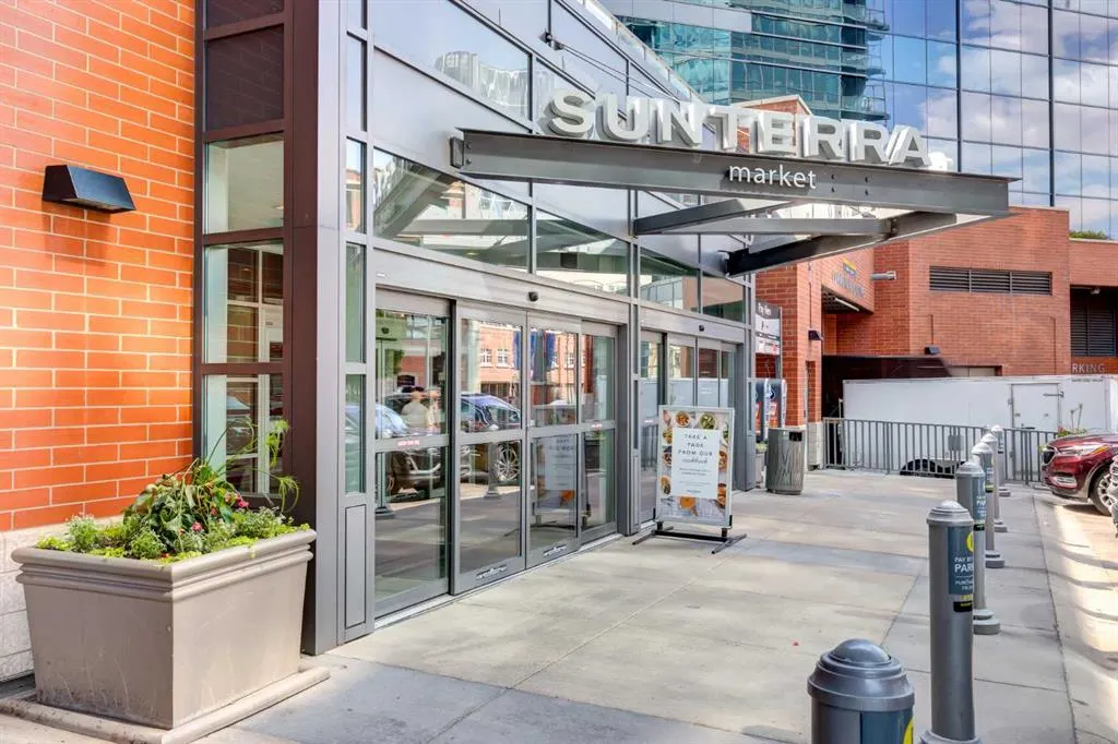 220 12 Avenue SE #1004