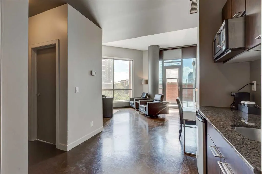 220 12 Avenue SE #1004