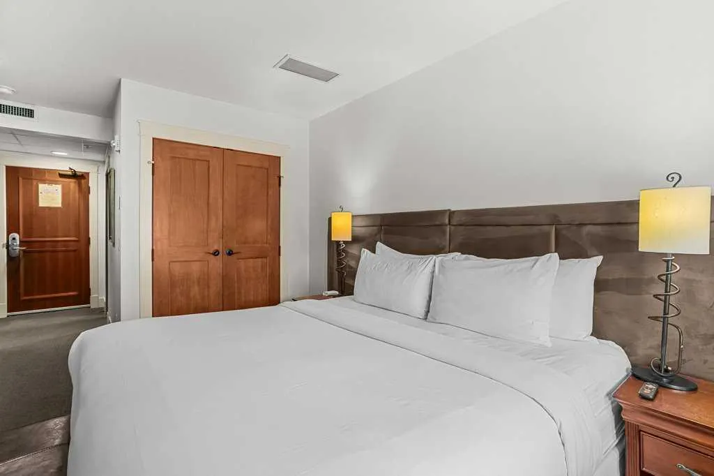 173 Kananaskis Way #310AB