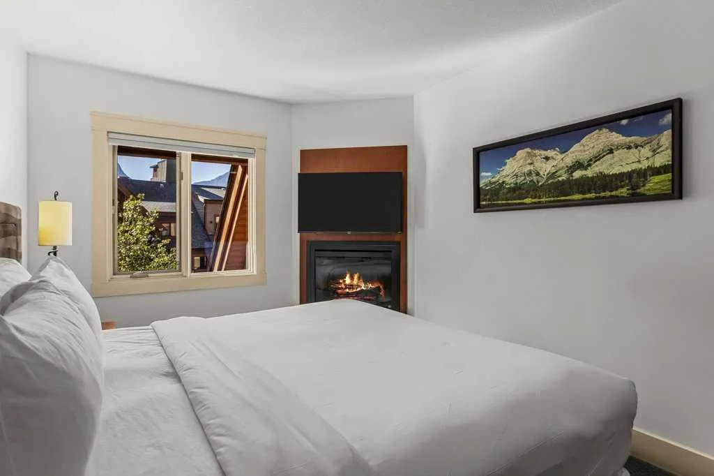 173 Kananaskis Way #310AB