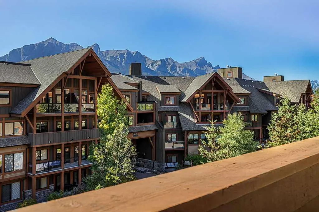 173 Kananaskis Way #310AB