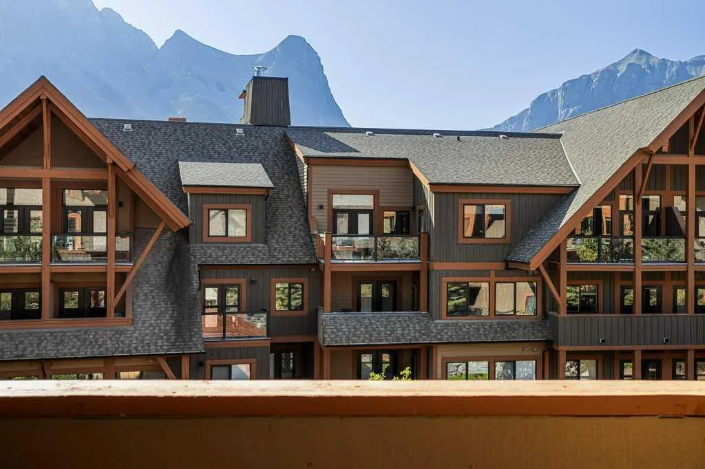 173 Kananaskis Way #310AB