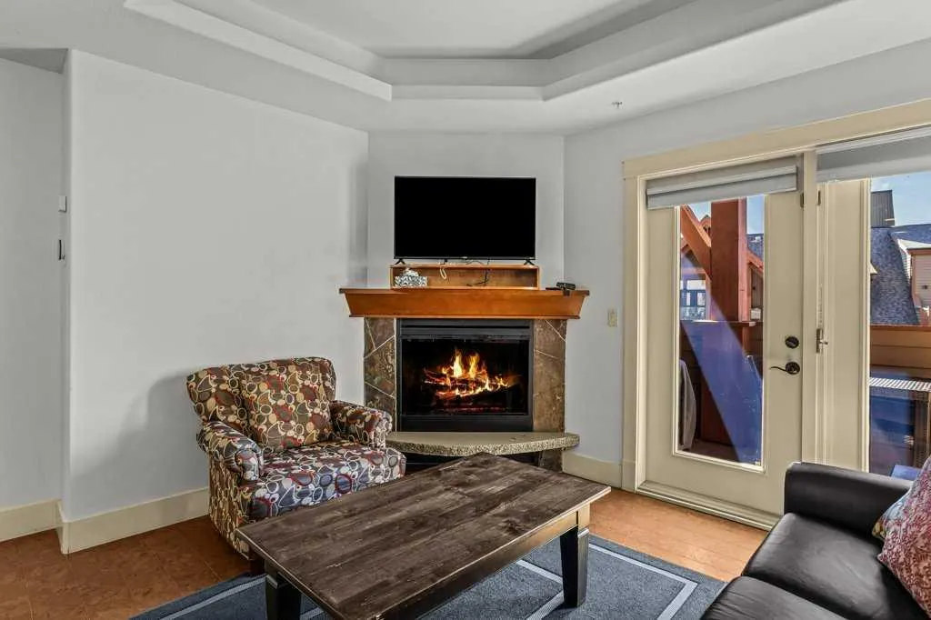 173 Kananaskis Way #310AB