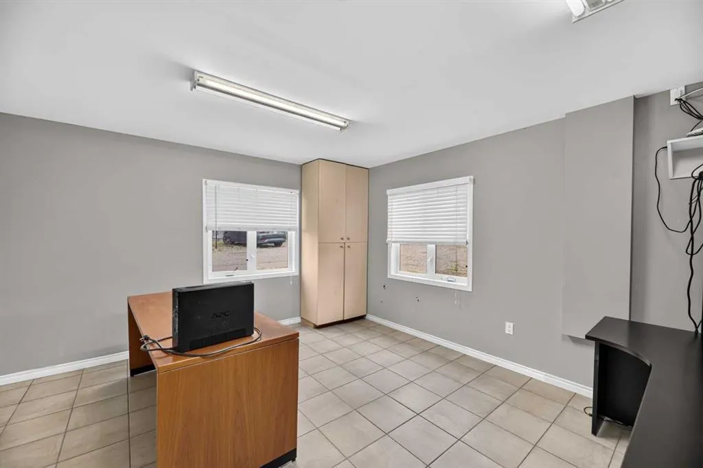 273209 Range Road 20
