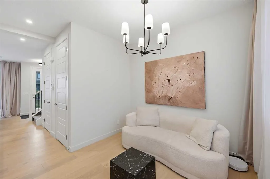 7 Lambeau Lane SE