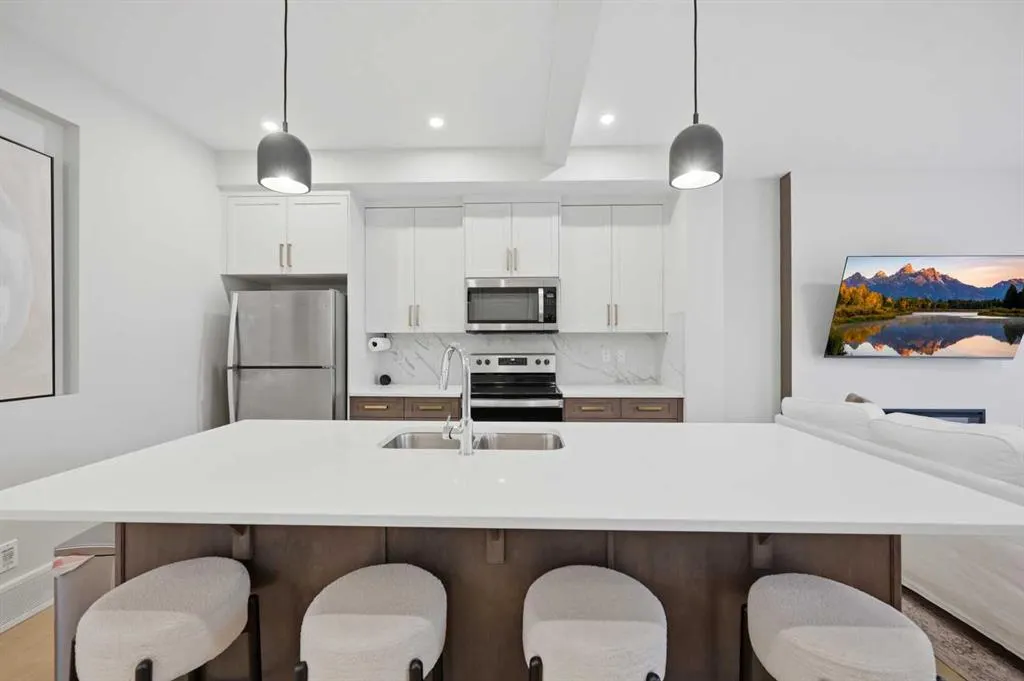 7 Lambeau Lane SE