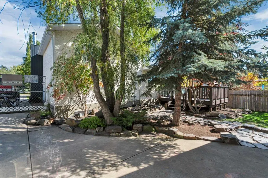 54 Lakeview Crescent