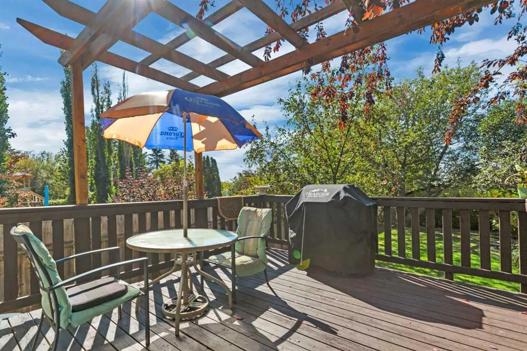 54 Lakeview Crescent