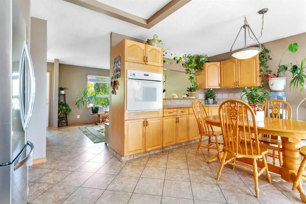 54 Lakeview Crescent