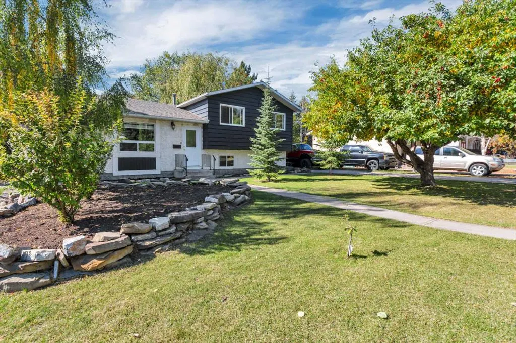 54 Lakeview Crescent
