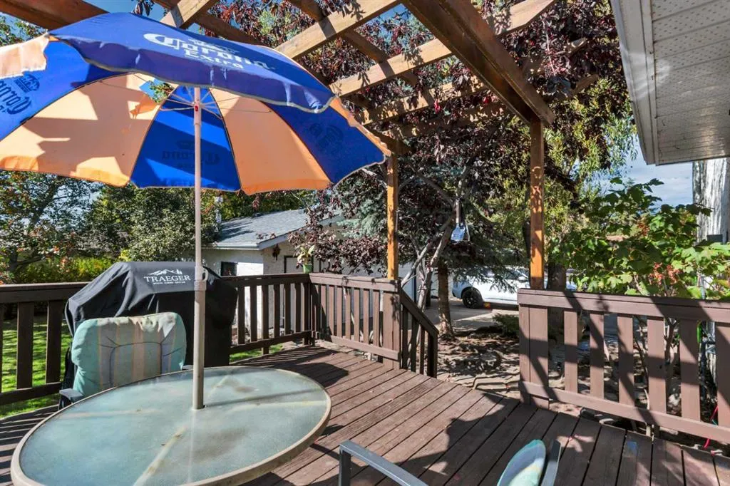 54 Lakeview Crescent