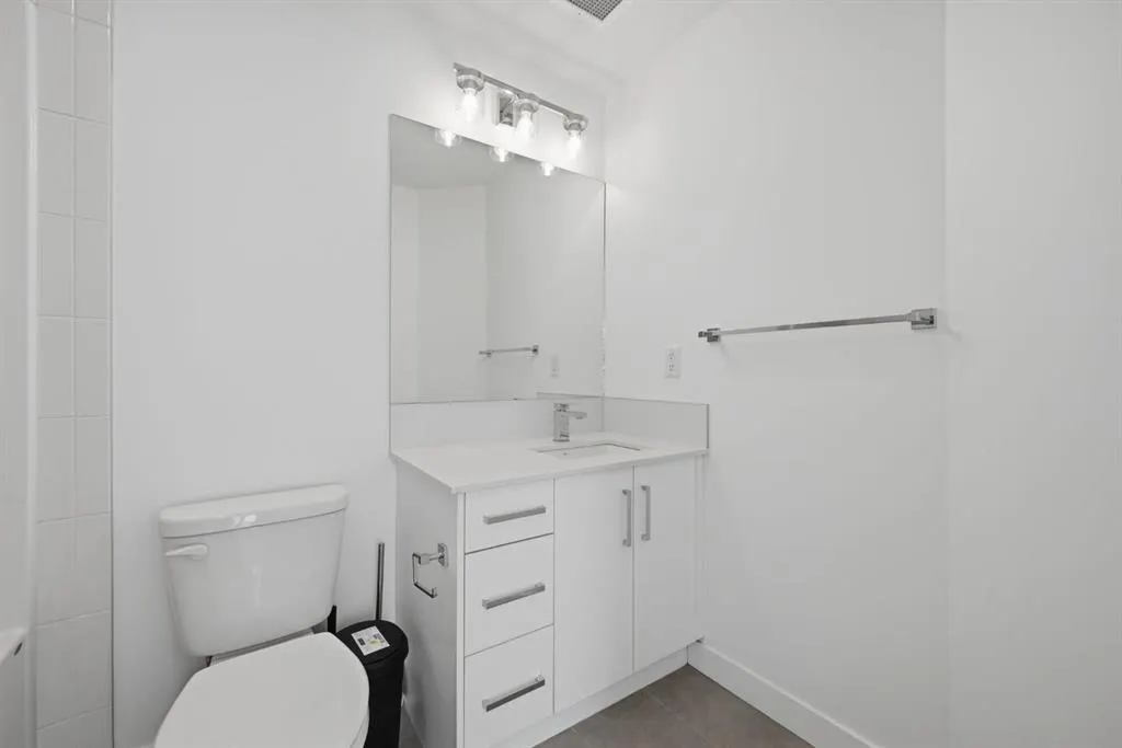 151 Skyview Bay NE #2218