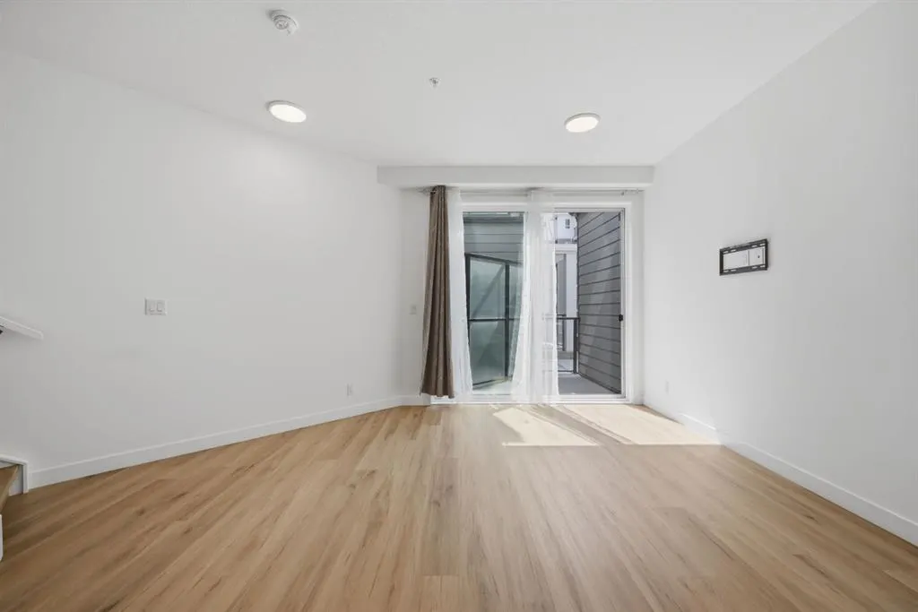 151 Skyview Bay NE #2218