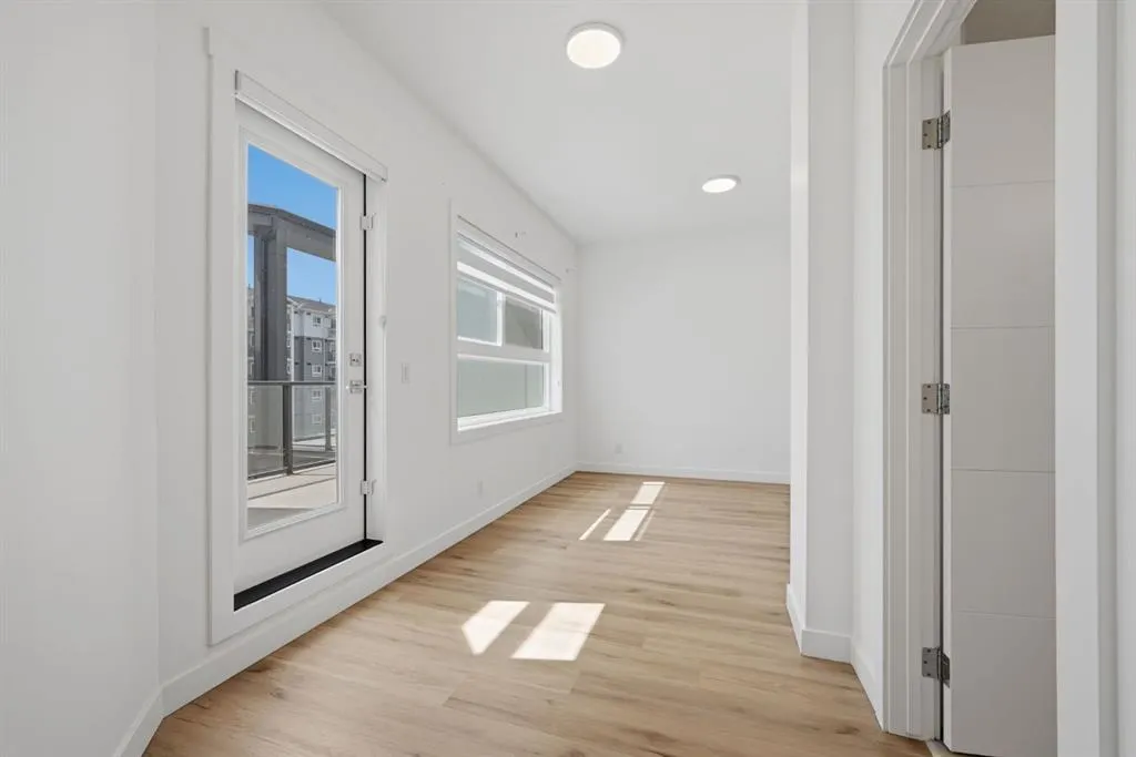 151 Skyview Bay NE #2218