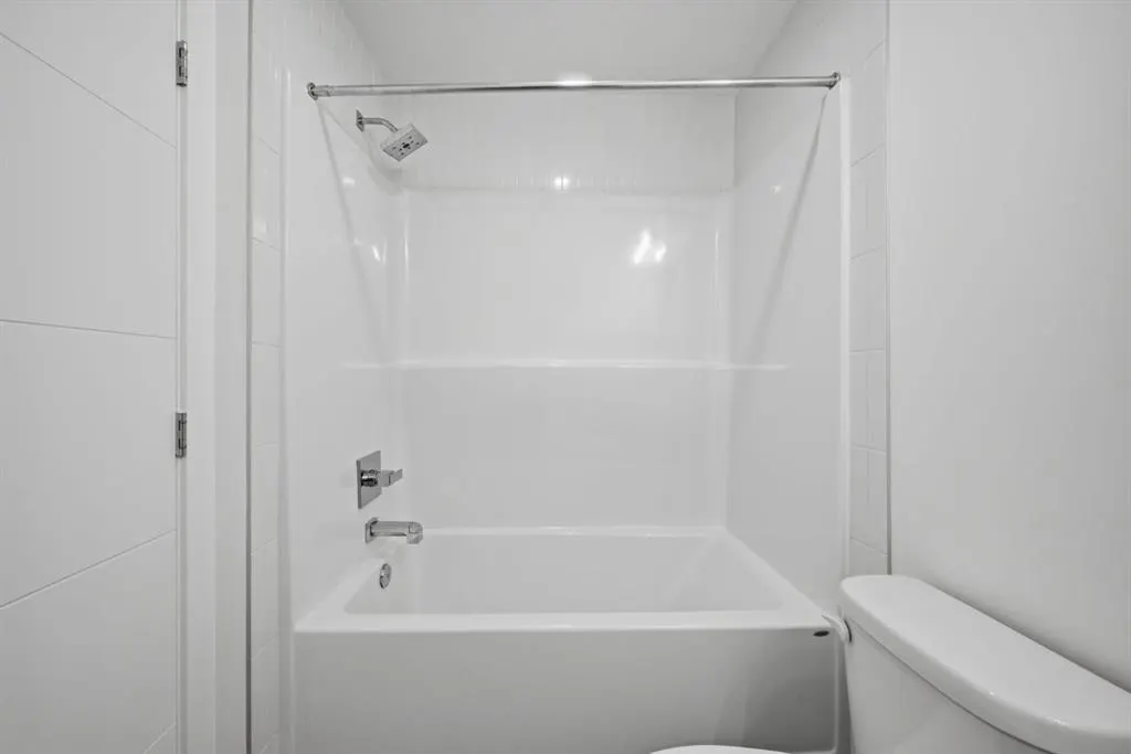 151 Skyview Bay NE #2218