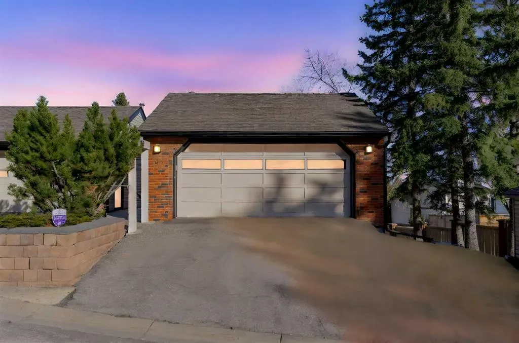 448 Strathcona Drive SW #33