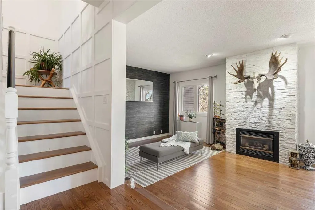 448 Strathcona Drive SW #33