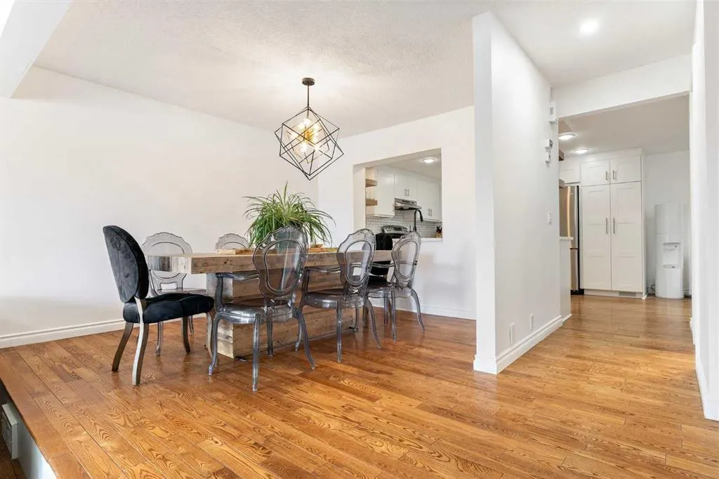 448 Strathcona Drive SW #33