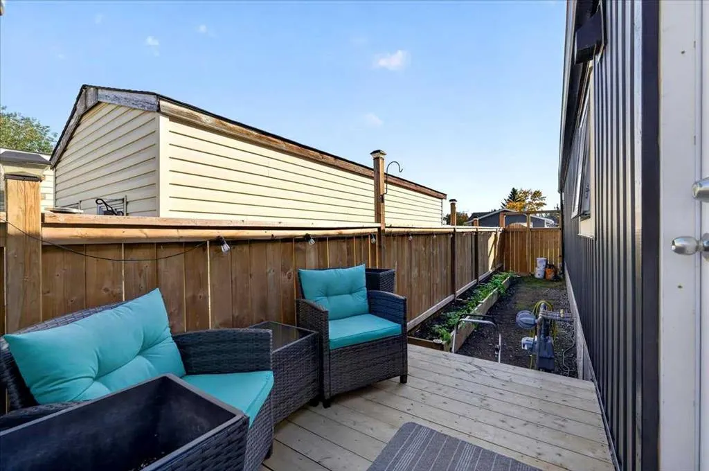 212 Spring Haven Close SE