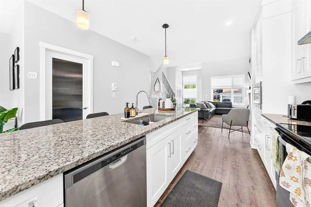 528 Belmont Heath SW