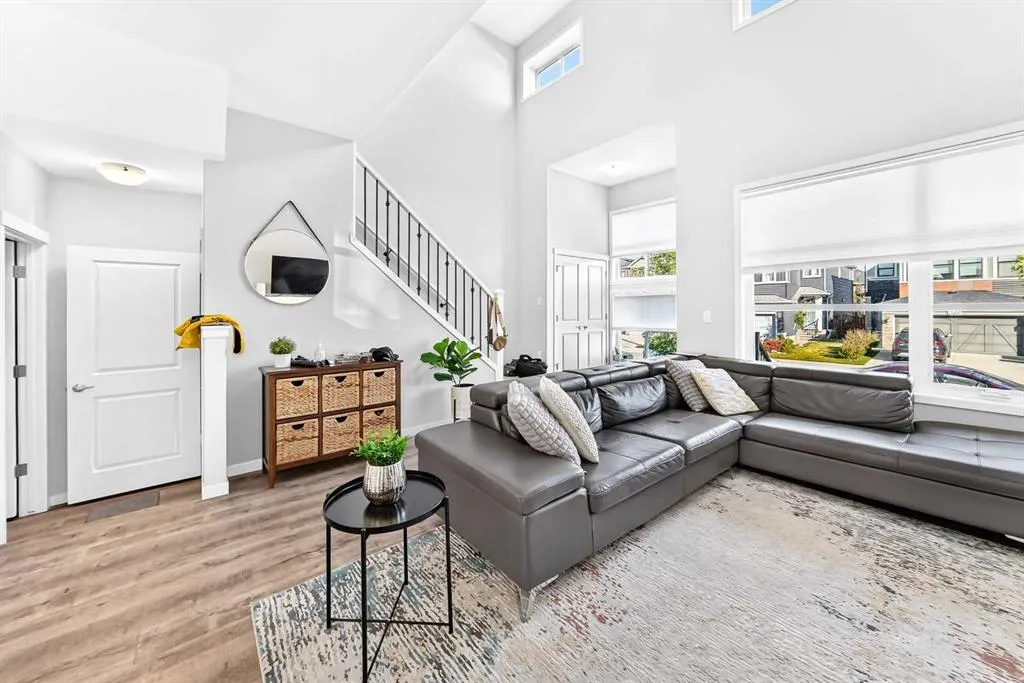 528 Belmont Heath SW