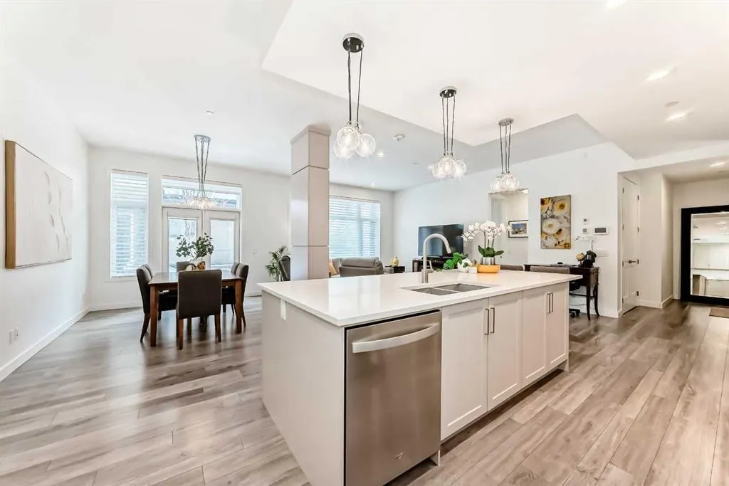 10 Mahogany Circle SE #101