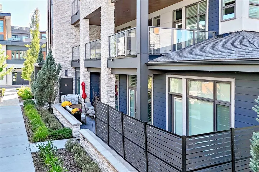 10 Mahogany Circle SE #101