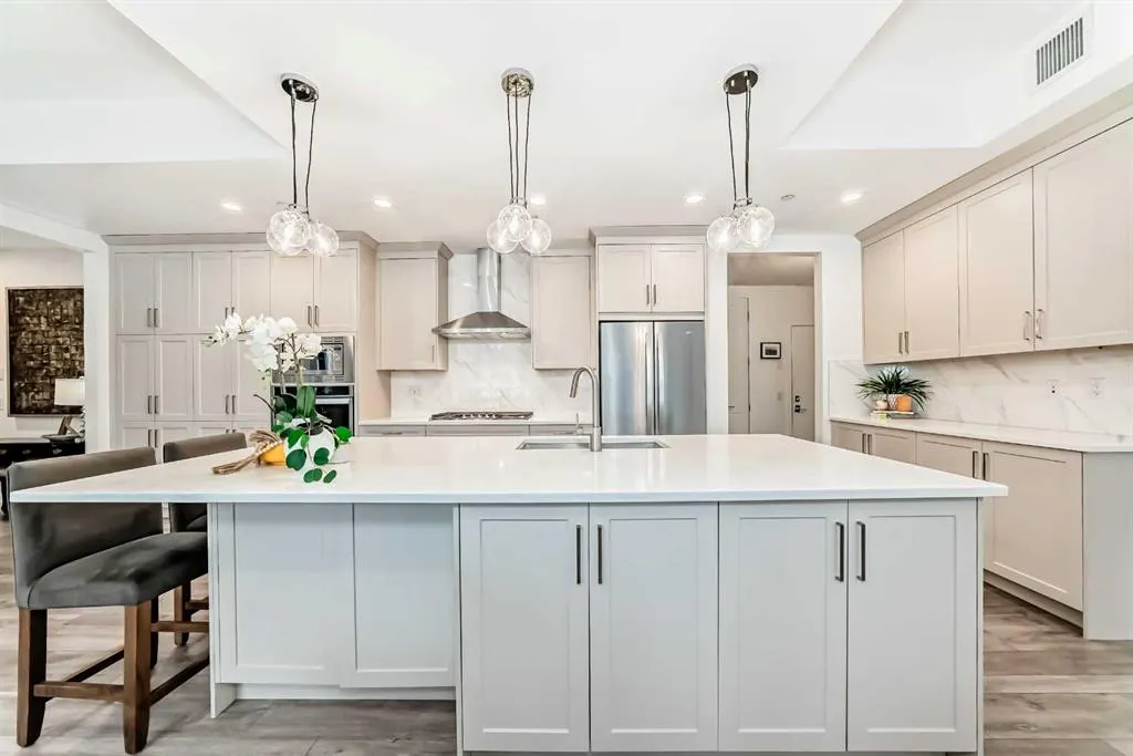 10 Mahogany Circle SE #101