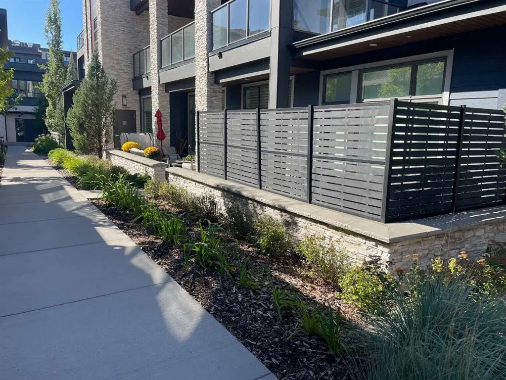 10 Mahogany Circle SE #101