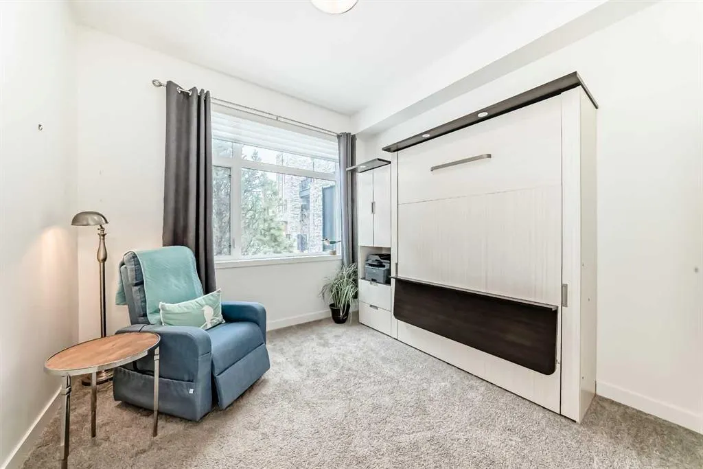 10 Mahogany Circle SE #101