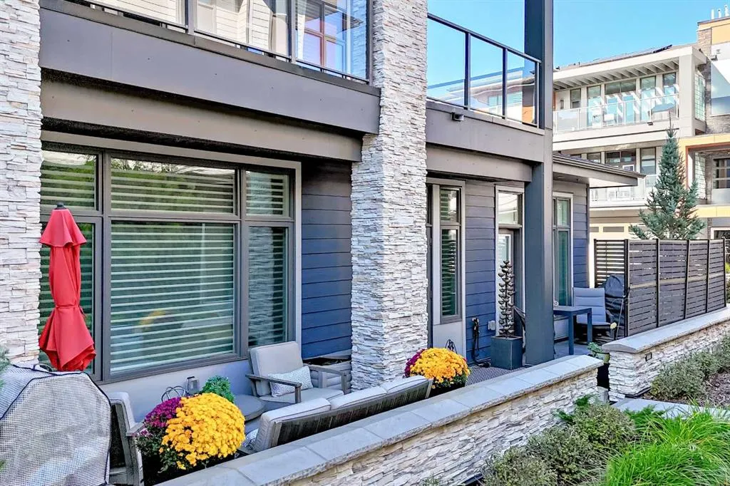 10 Mahogany Circle SE #101