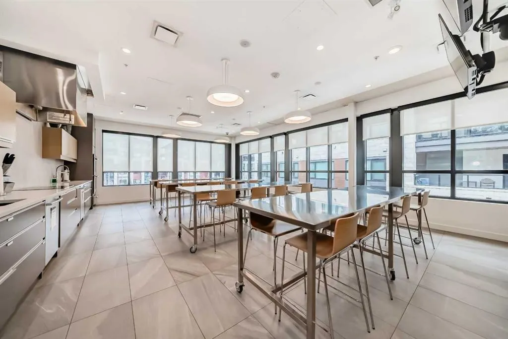 10 Mahogany Circle SE #101