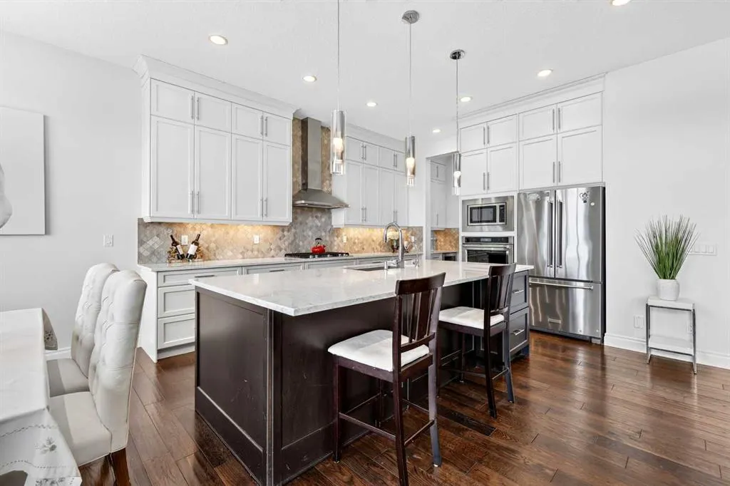 196 Stonemere Close