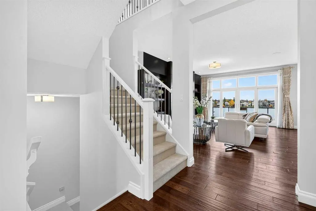 196 Stonemere Close