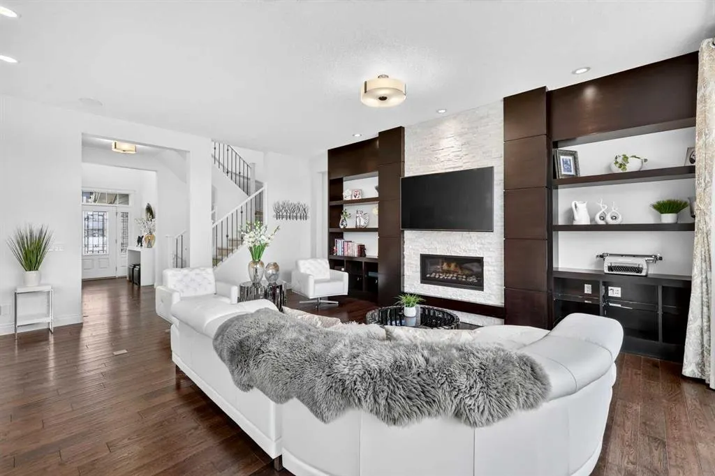 196 Stonemere Close
