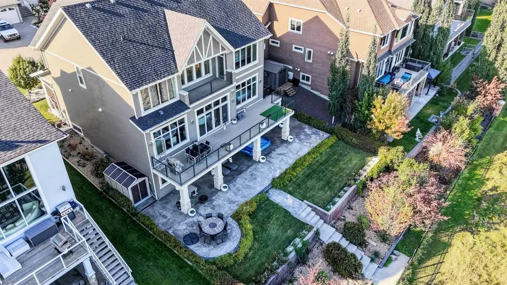 196 Stonemere Close