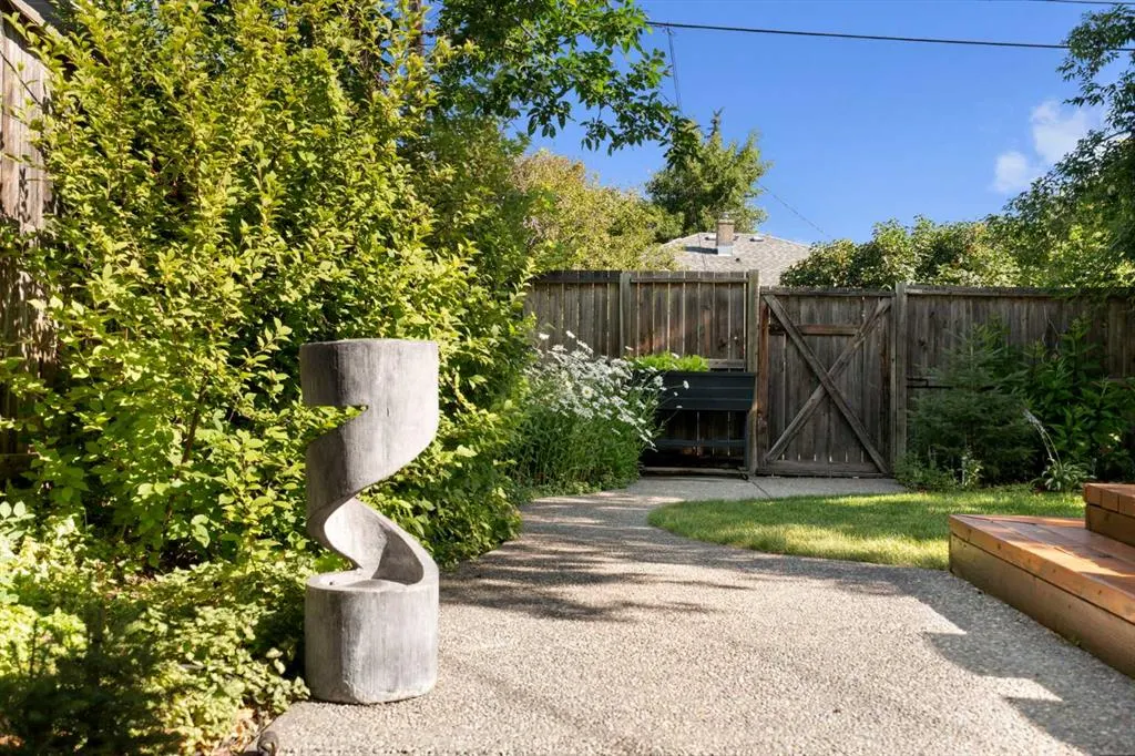 1 Kelwood Place SW