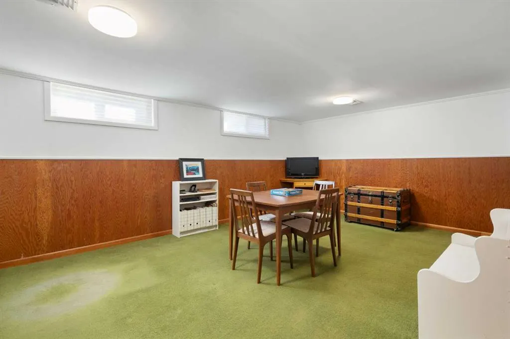 1 Kelwood Place SW