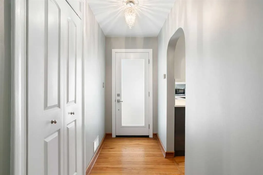 1 Kelwood Place SW