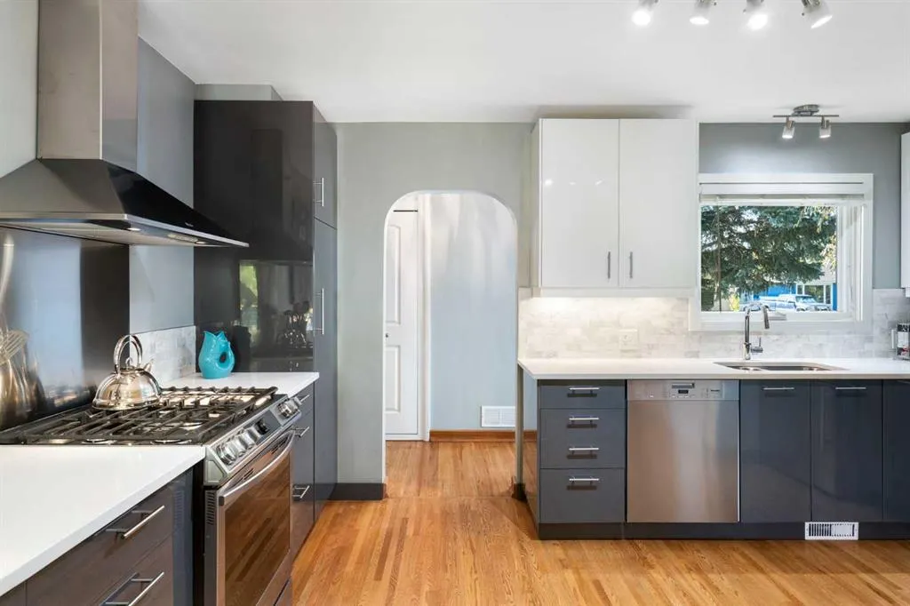 1 Kelwood Place SW