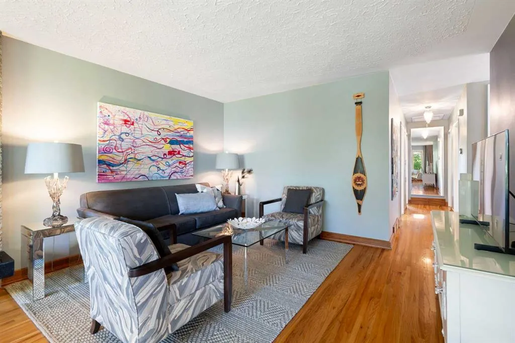1 Kelwood Place SW