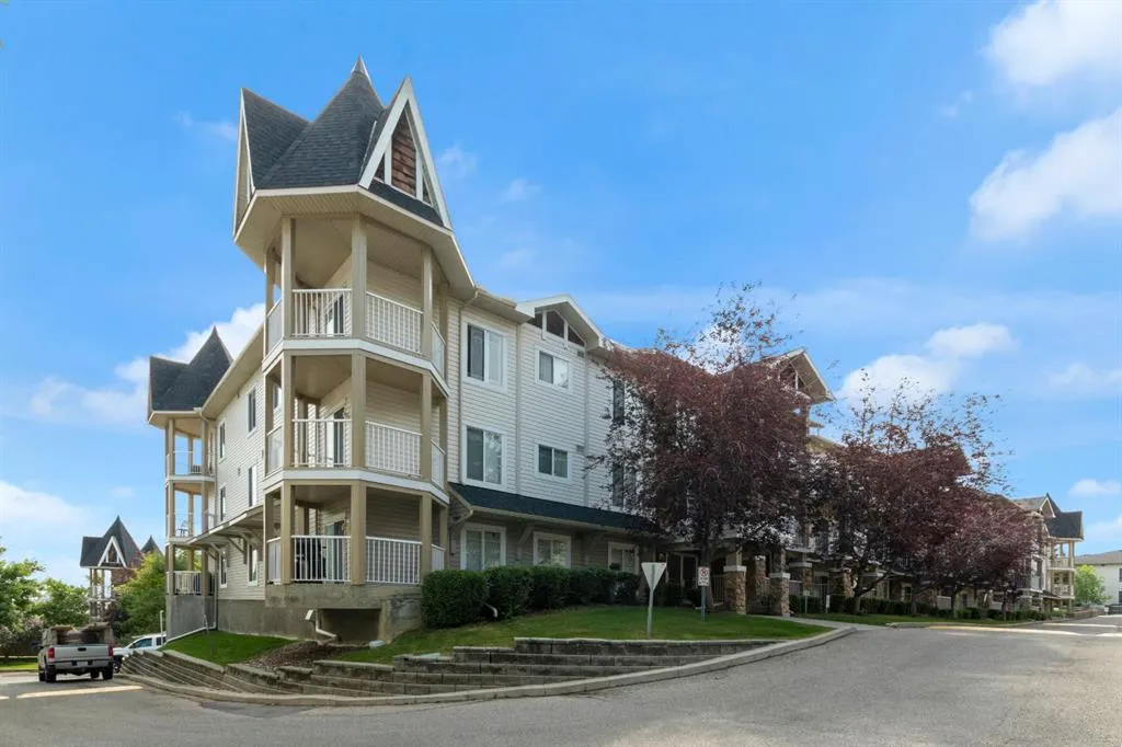 70 Panamount Drive NW #7201