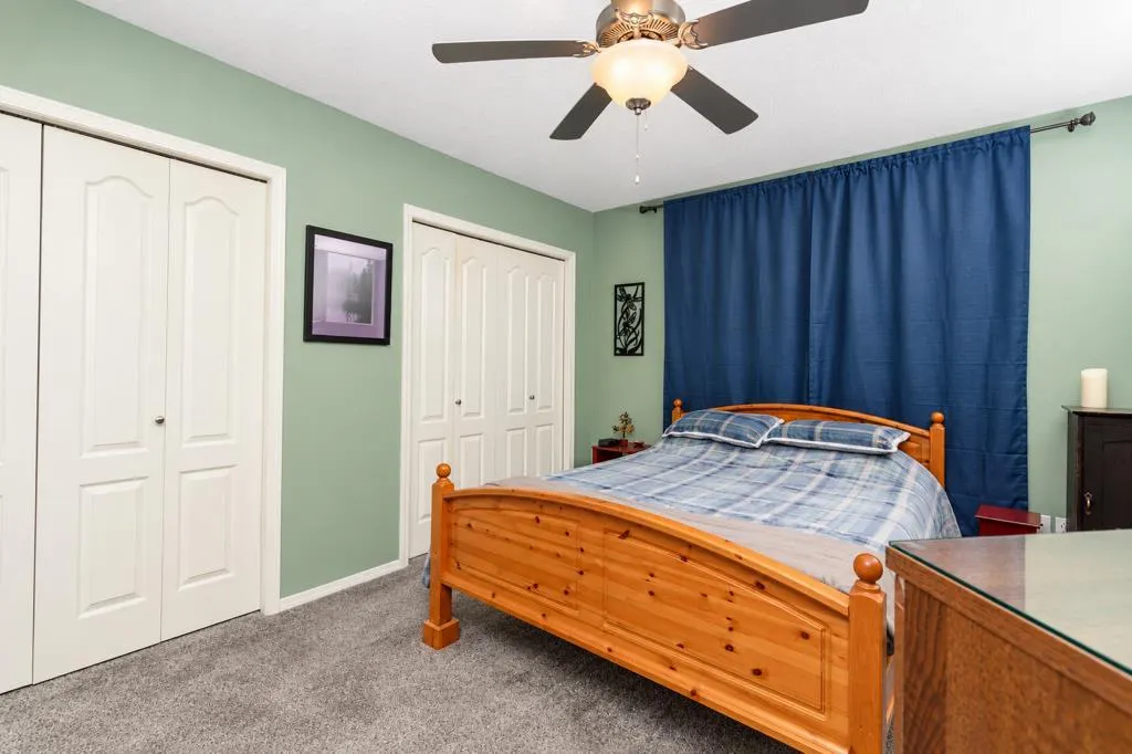 8 Daines Avenue